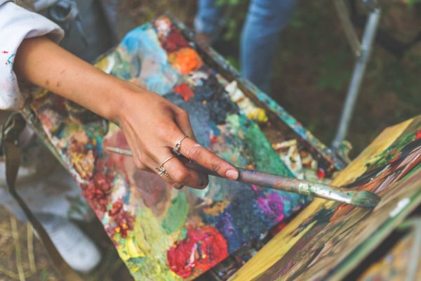 Adult Art woman with paint pallette